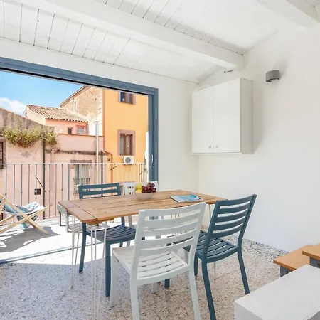 Charming Tower House In The Historic Center